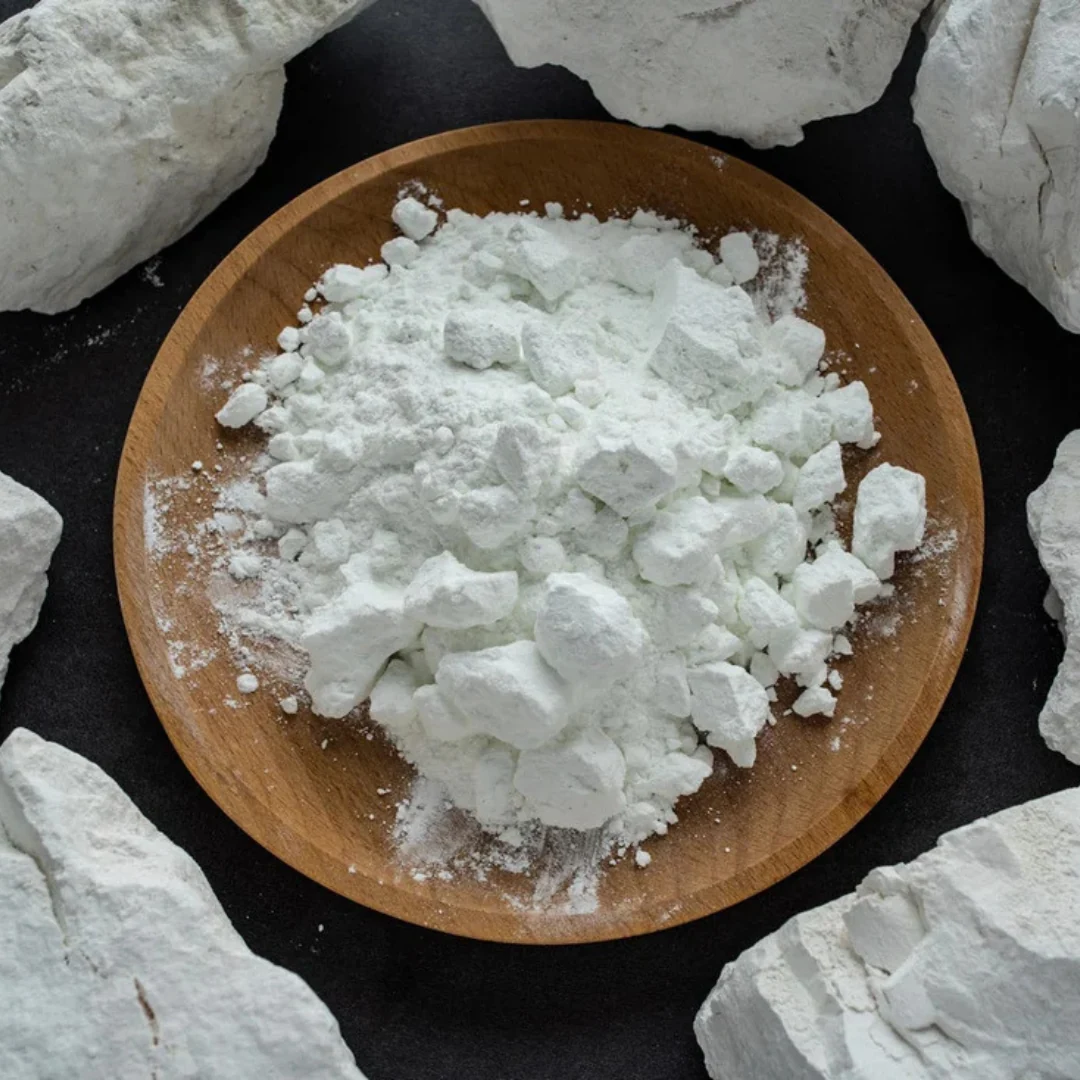 Produto mineral branco em pó